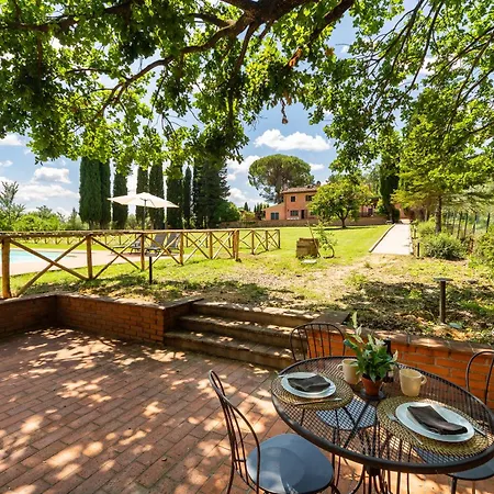 アパート La Tegolaja Belvedere Con Piscina カパンノリ