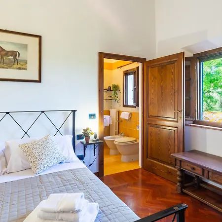 Apartment La Tegolaja Belvedere Con Piscina