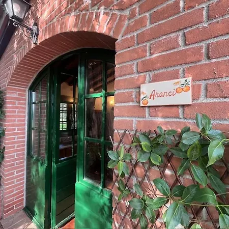 La Tegolaja Belvedere Con Piscina アパート カパンノリ